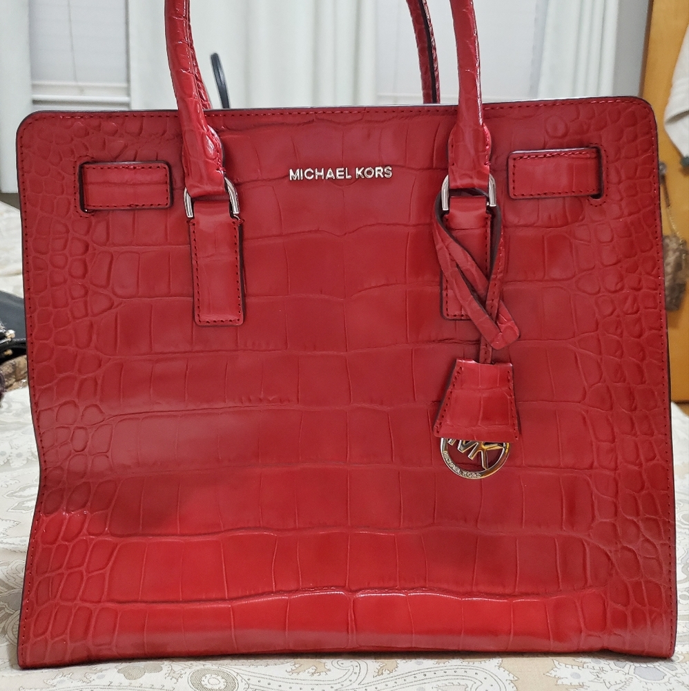 michael kors crocodile tote